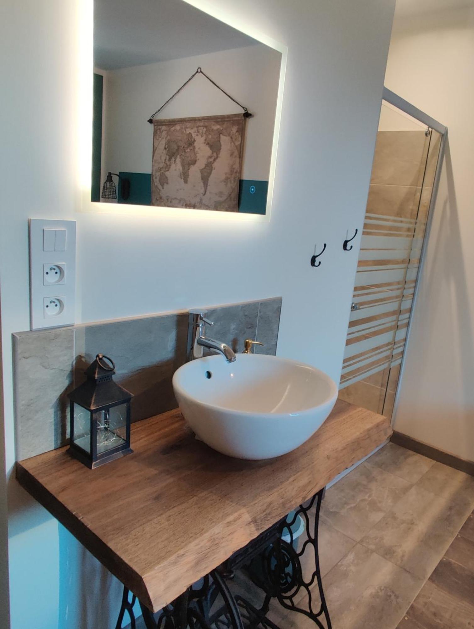 Hotel Au Coin Du Chemin Chambéry Pokój zdjęcie